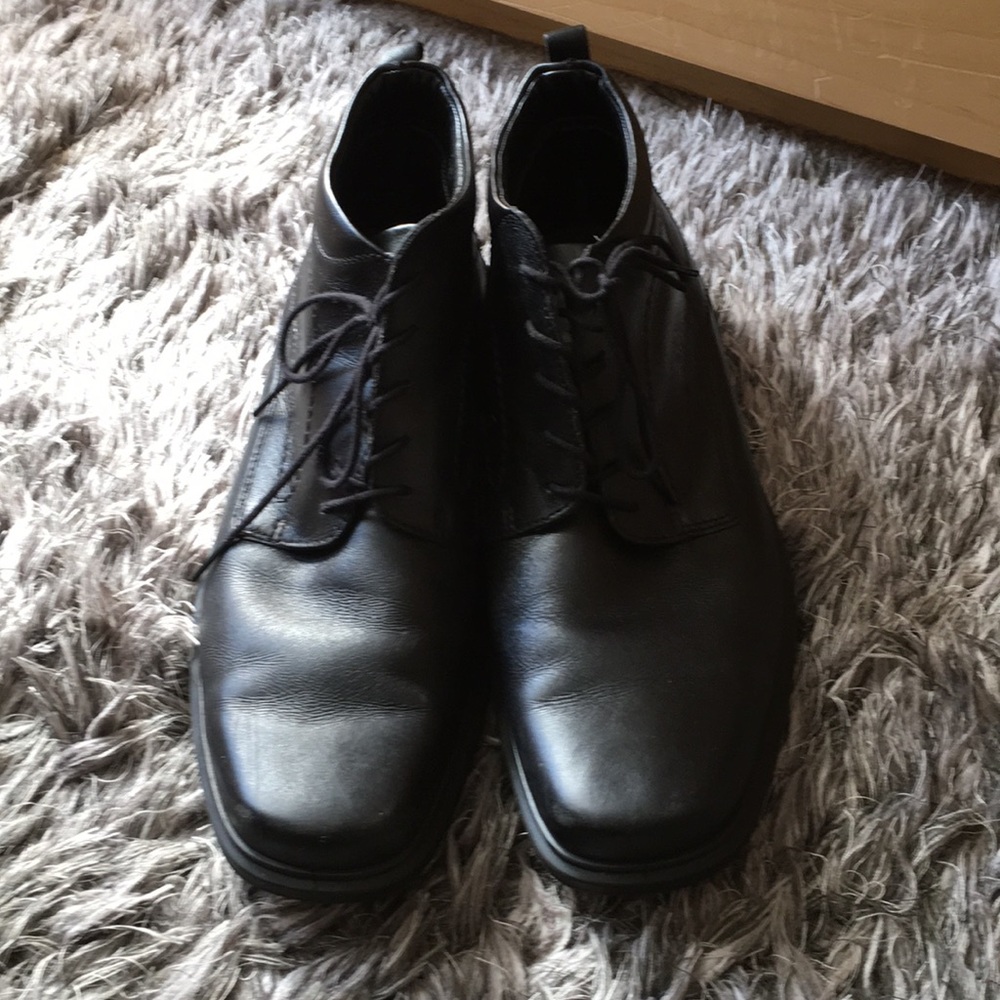 Black  Ecco Core-Tex